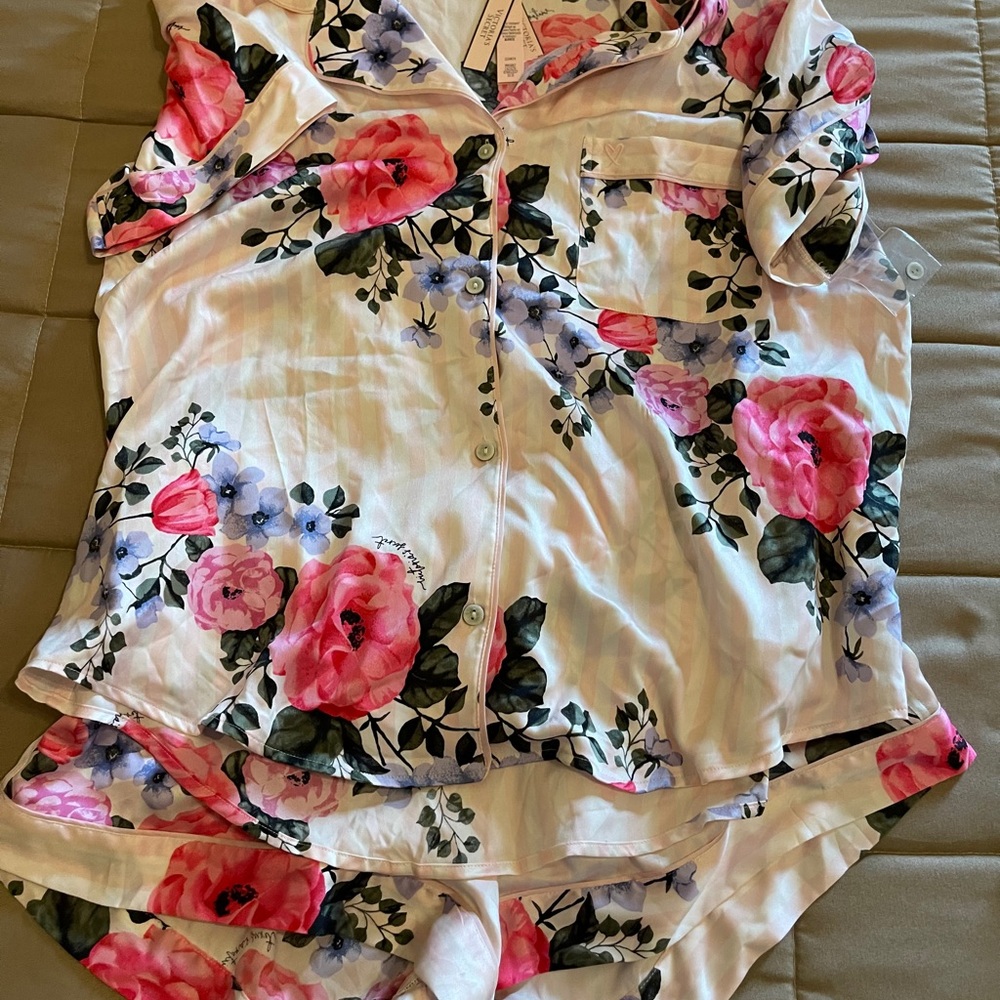 Victoria’s Secret Satin Sleep Short Set